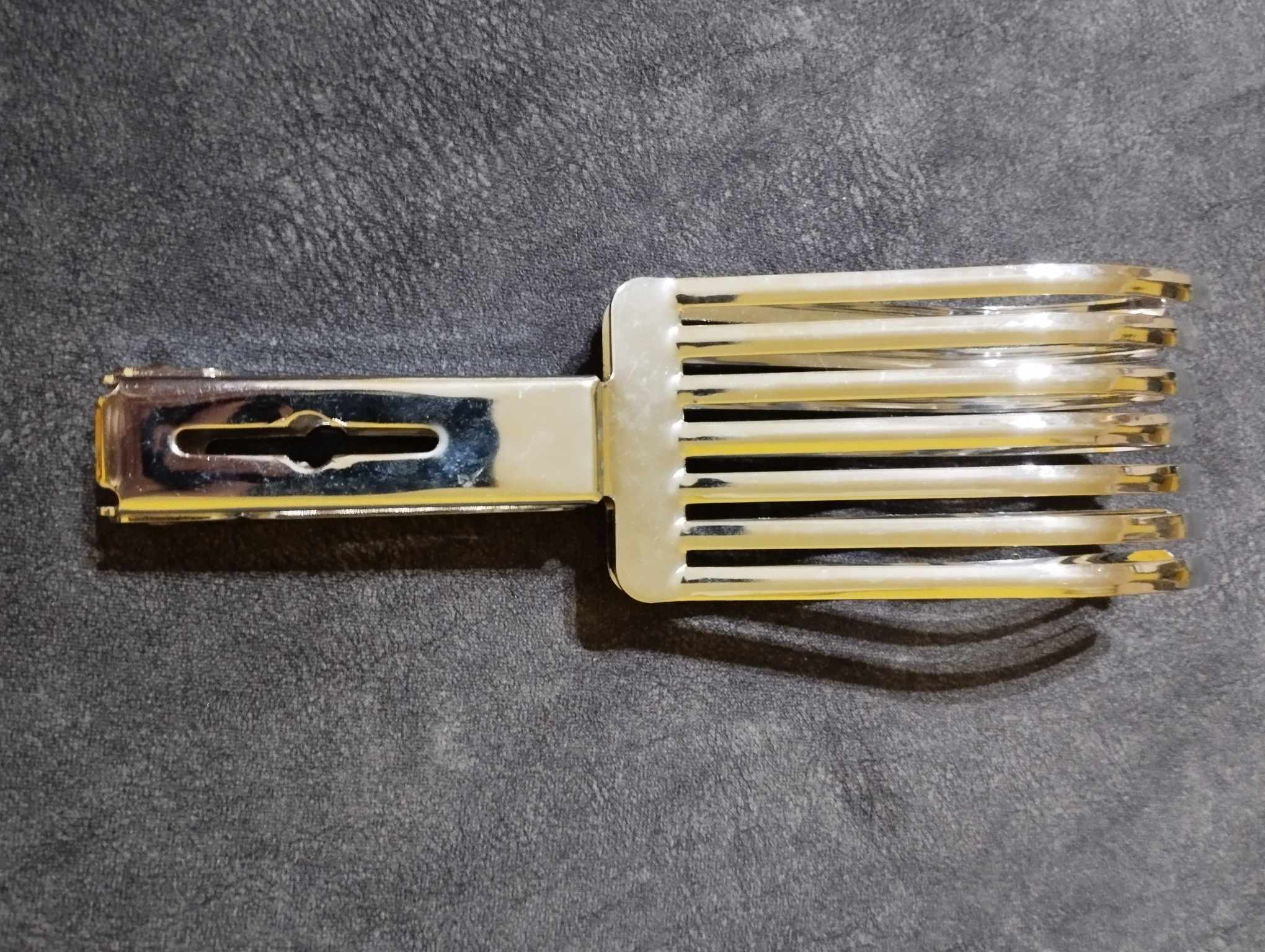 Hússzeletelést segítő villa