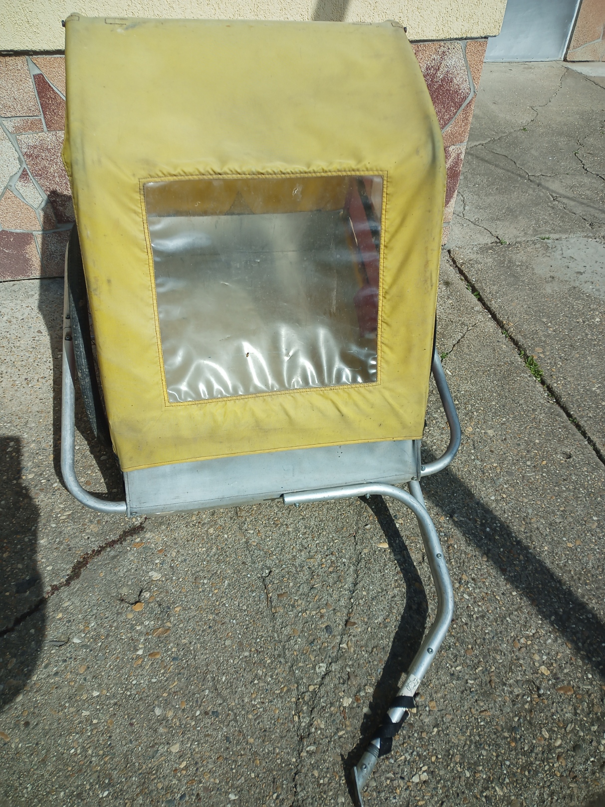 Kerákpár teherutánfutó