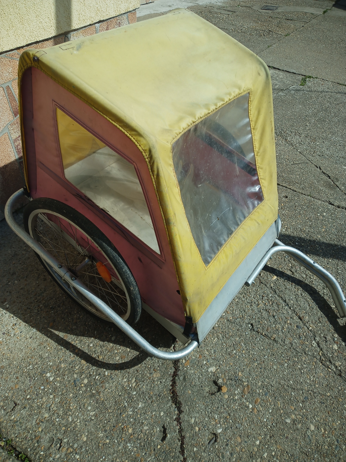 Kerákpár teherutánfutó